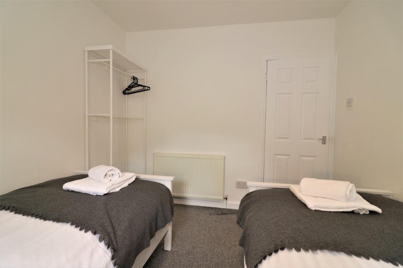 Signature - Belhaven House Hamilton Dış mekan fotoğraf