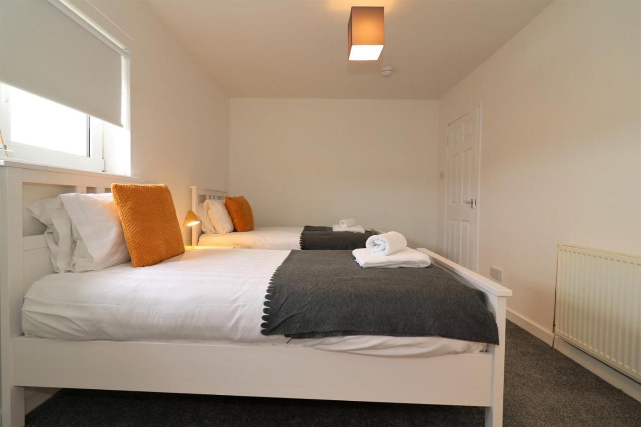 Signature - Belhaven House Hamilton Dış mekan fotoğraf